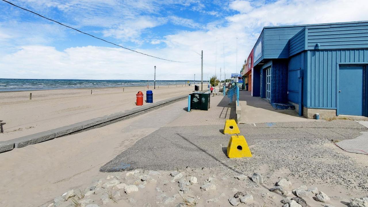 Main Beach River Retreat - Wasaga Beach 1 - Main Strip - 93 Mosley St Extérieur photo